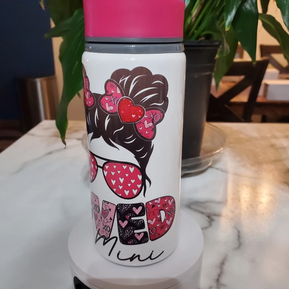One Loved Minnie 20 oz Sport Water Bottle 🎉sale